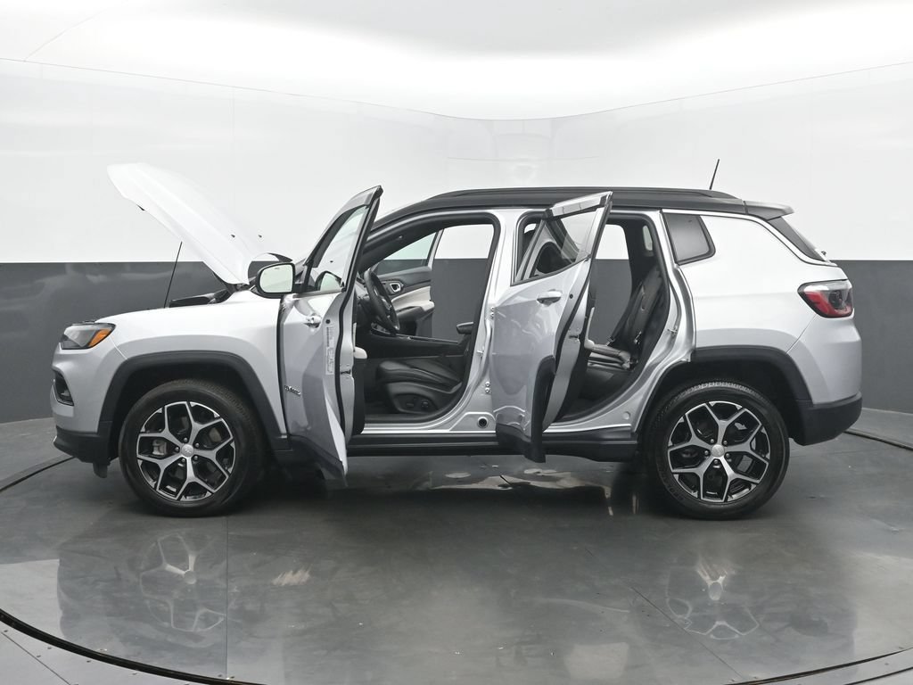 Used 2024 Jeep Compass Limited AWD/4WD image 57