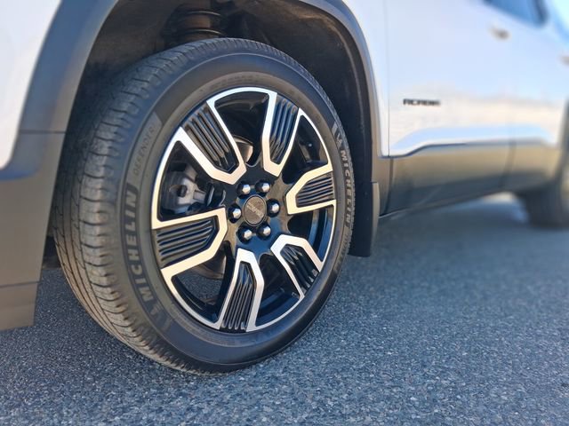 Used 2021 GMC Acadia SLE w/ Driver Convenience Package image 9