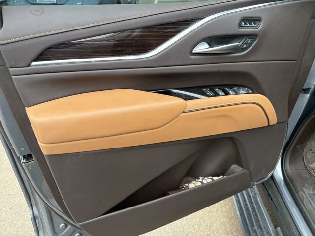 Used 2022 Cadillac Escalade ESV Sport w/ Touring Package image 20