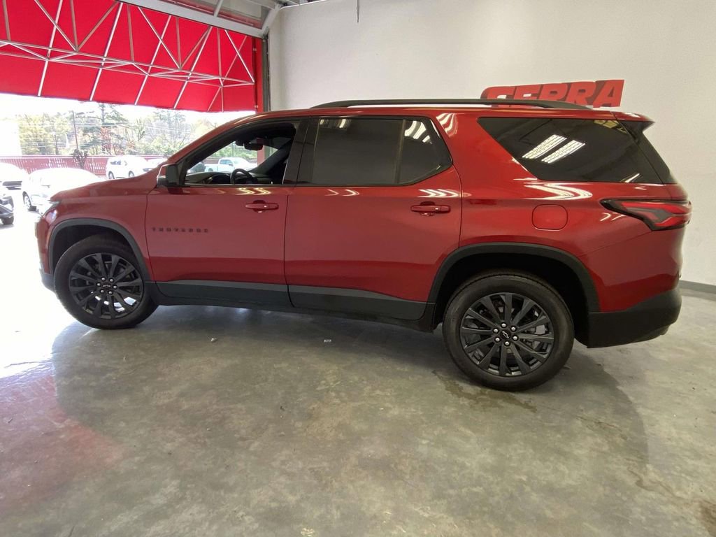 Used 2023 Chevrolet Traverse RS image 6
