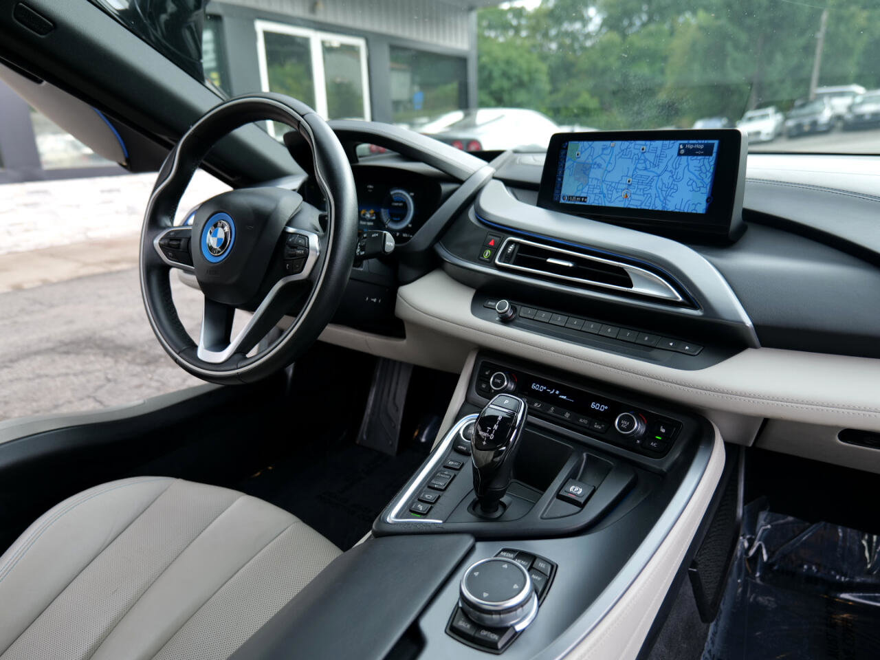 Used 2015 BMW i8 image 43