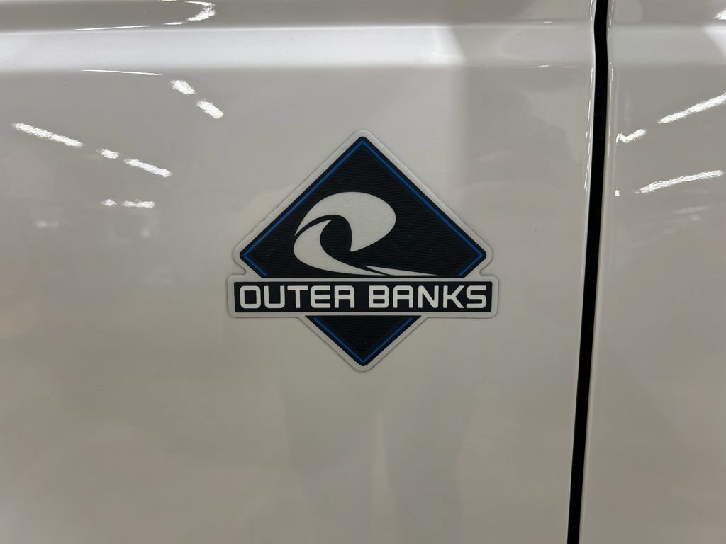 Used 2021 Ford Bronco Outer Banks AWD/4WD image 15