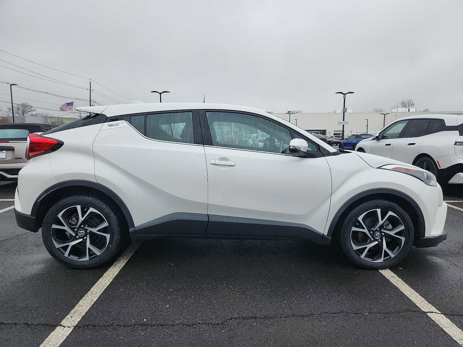 Used 2019 Toyota C-HR Limited image 7