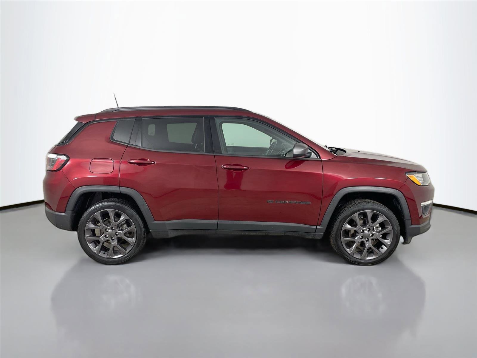 Used 2021 Jeep Compass Latitude image 17