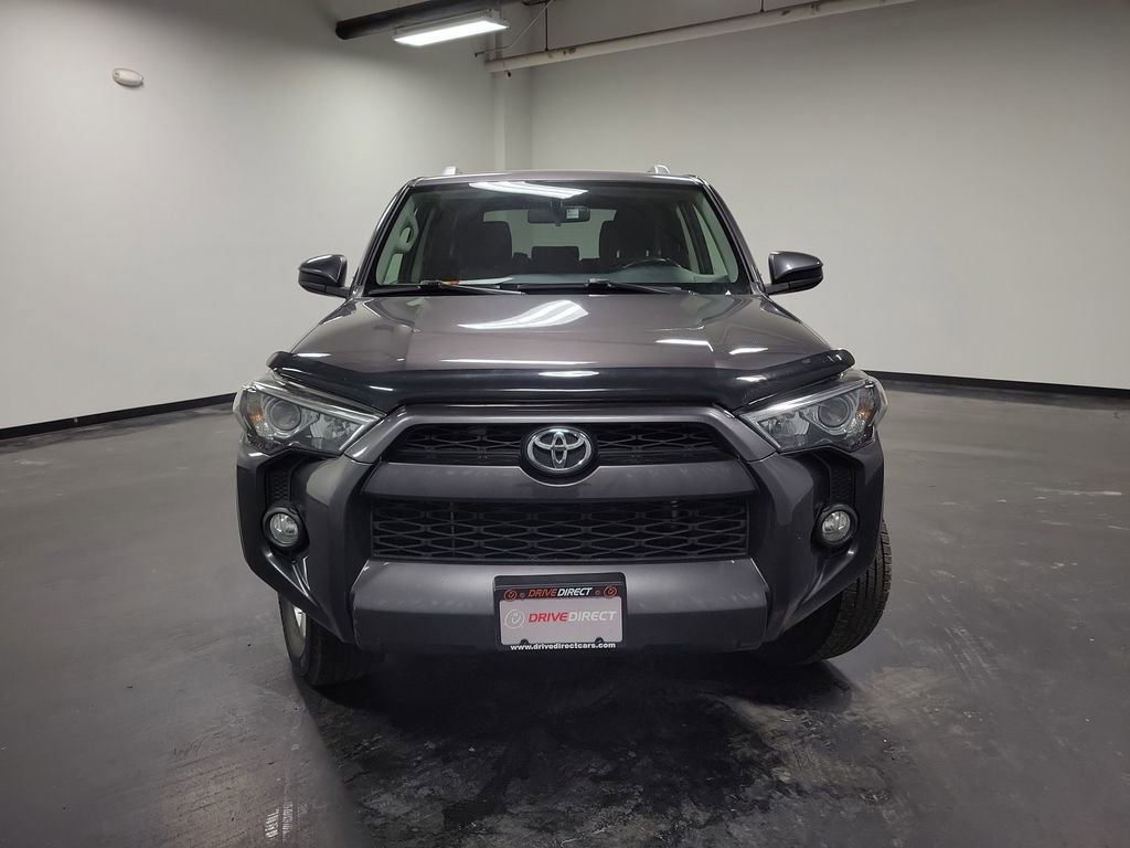 Used 2018 Toyota 4Runner SR5 image 2