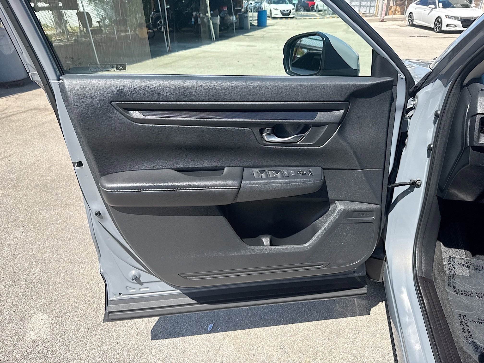 Used 2025 Honda CR-V LX image 19