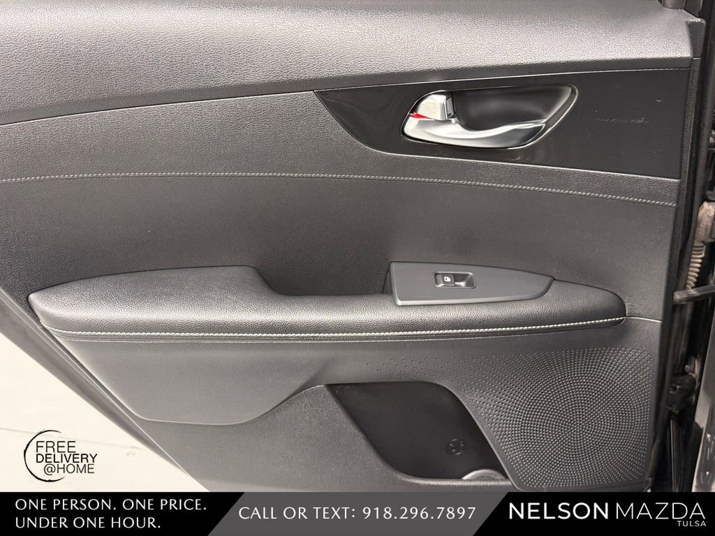 Used 2021 Kia Forte GT-Line FWD image 34