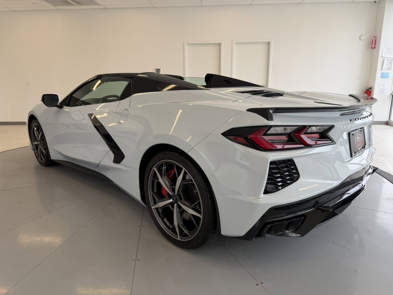 Used 2023 Chevrolet Corvette Stingray Preferred Conv w/ Z51 Performance Package image 5