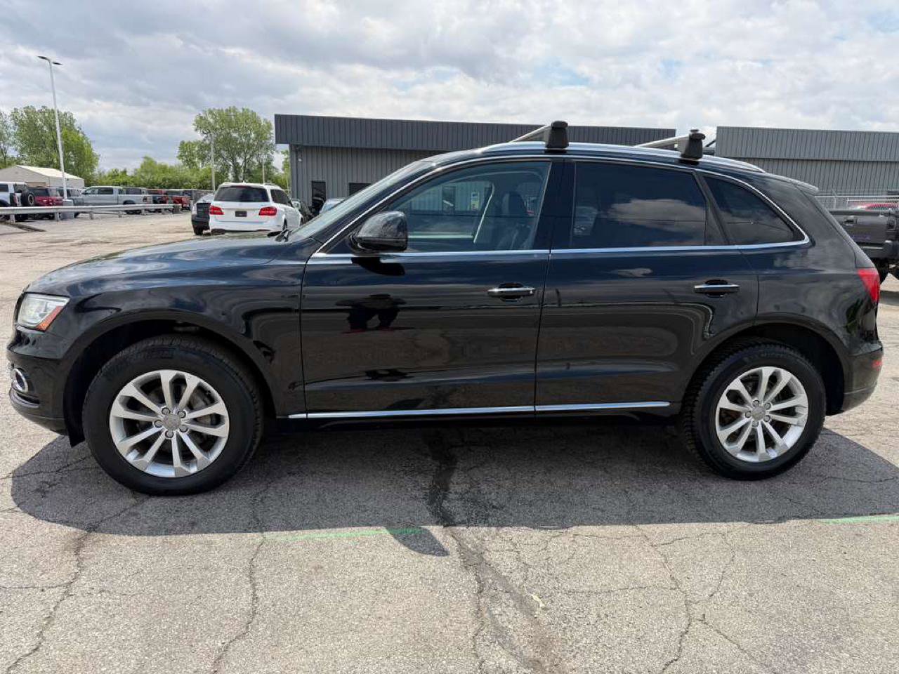 Used 2016 Audi Q5 2.0T Premium Plus AWD/4WD image 2