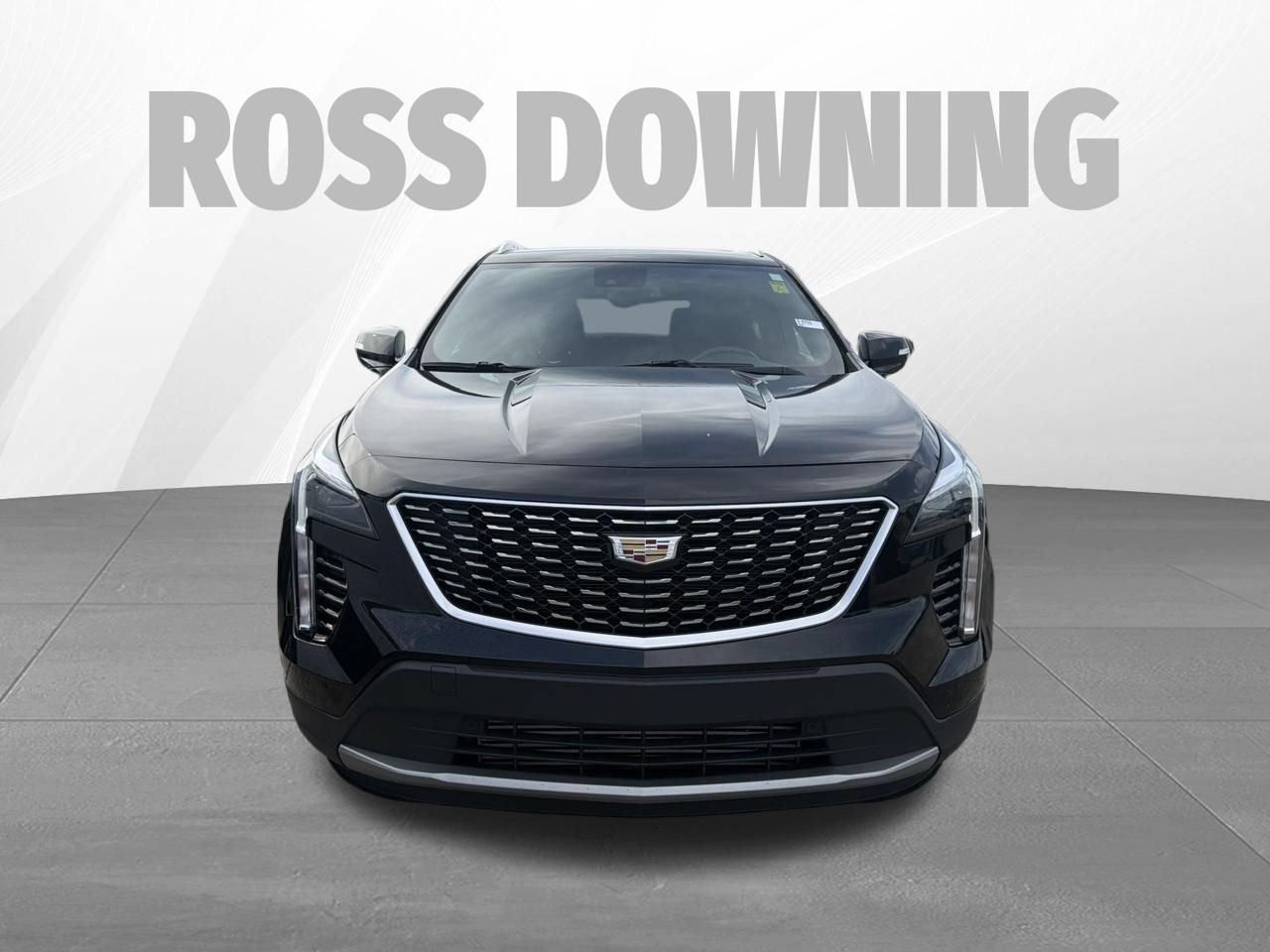 Used 2023 Cadillac XT4 Premium Luxury FWD image 2