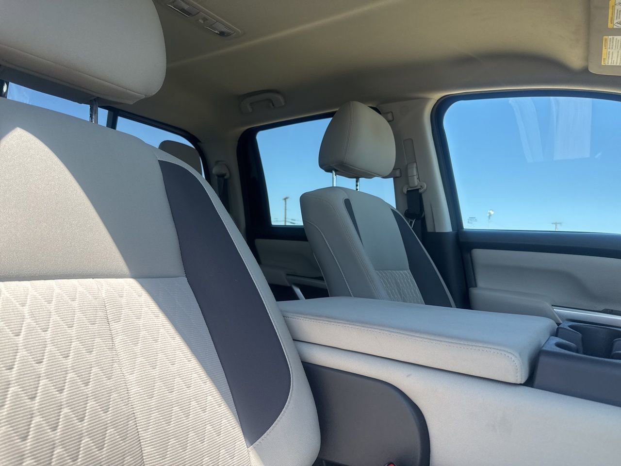 Certified 2024 Nissan Titan SV image 26