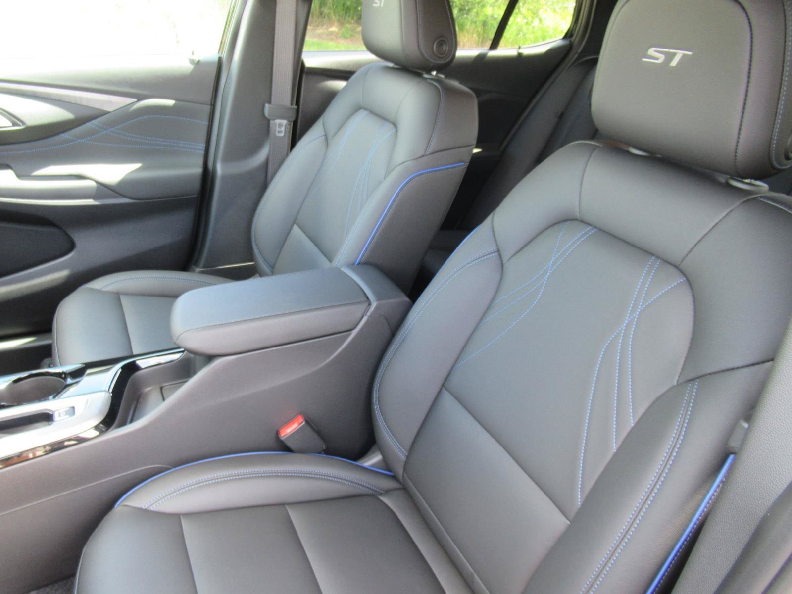 New 2026 Buick Envista Sport Touring w/ Convenience I Package FWD image 19