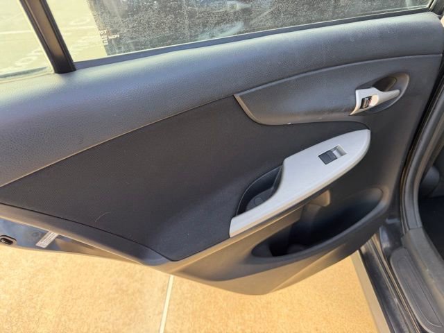 Used 2010 Toyota Corolla image 14