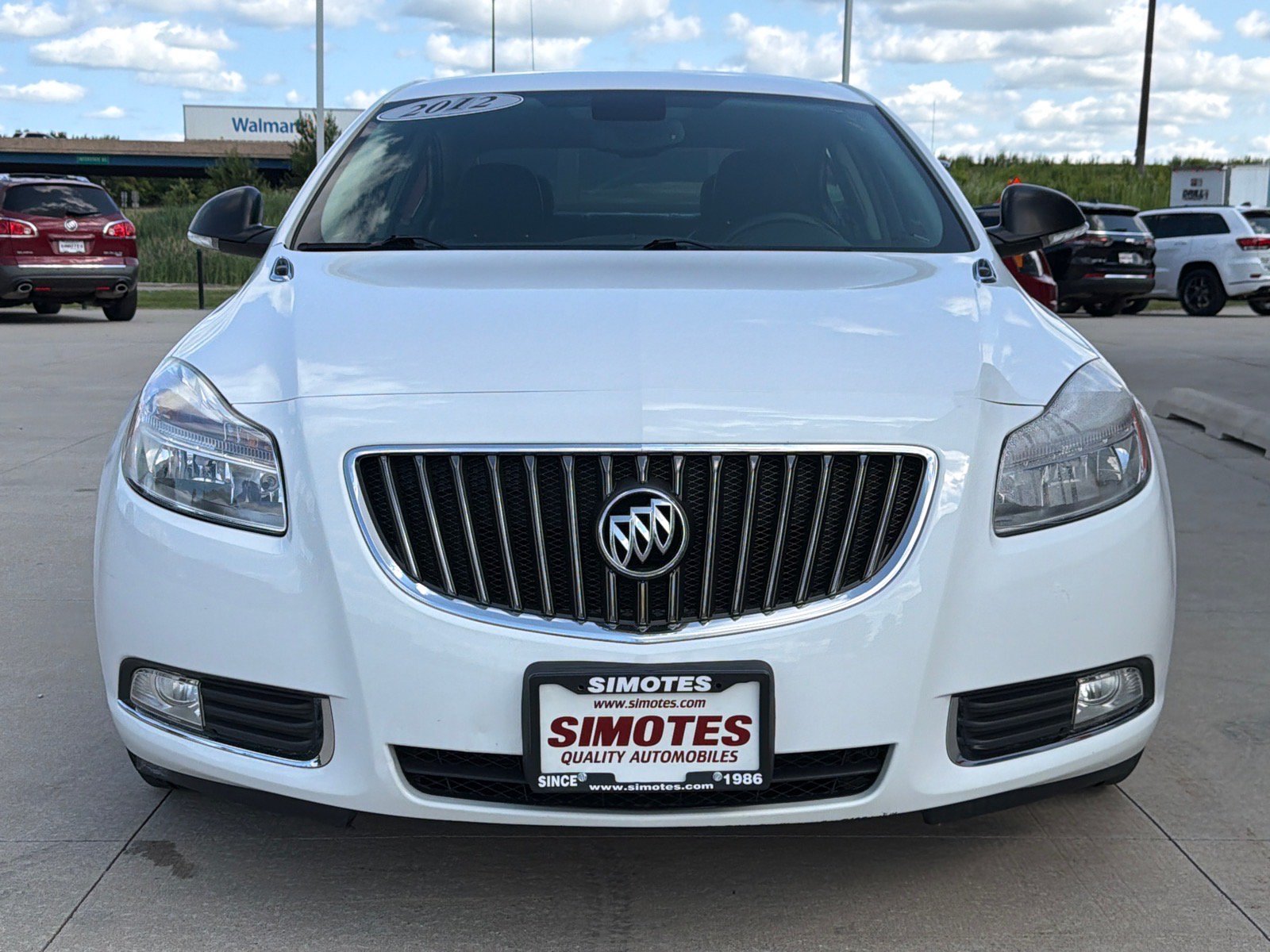 Used 2012 Buick Regal Leather FWD image 3