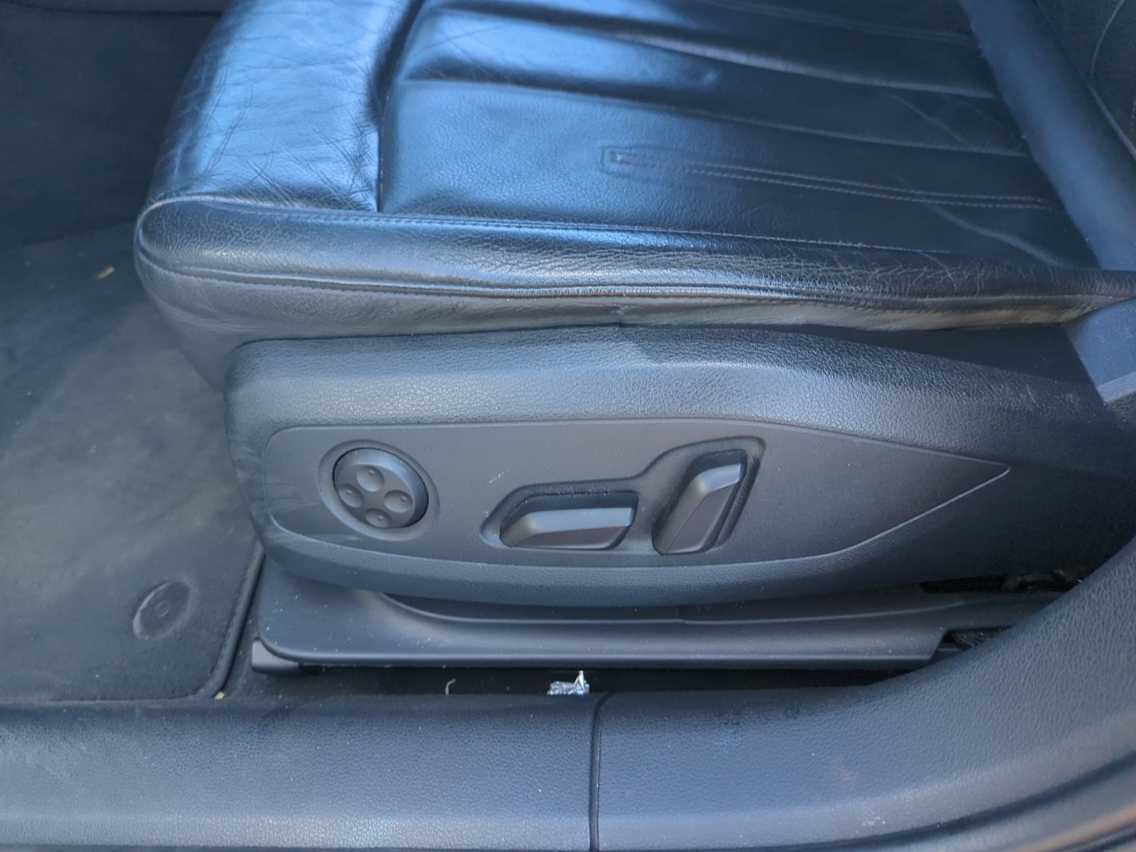 Used 2017 Audi A4 2.0T Ultra Premium w/ Convenience Package image 14