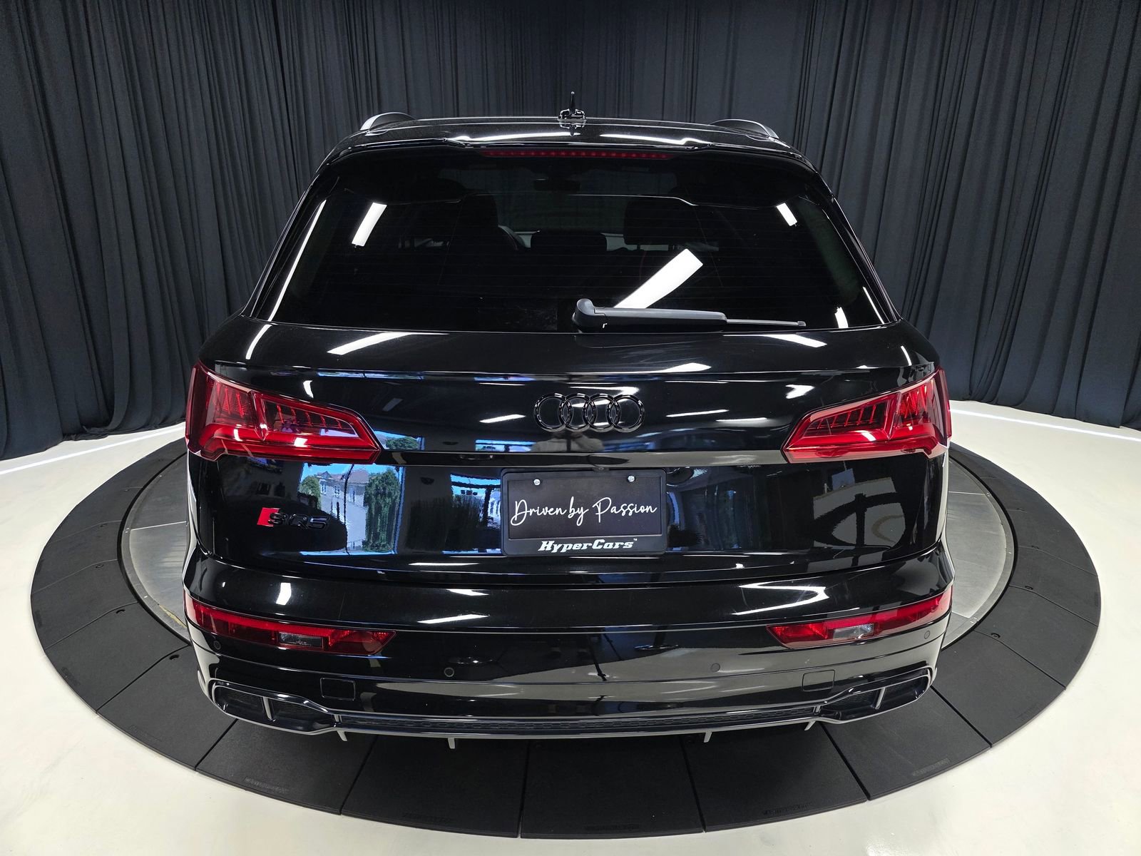Used 2020 Audi SQ5 Premium Plus w/ Premium Plus Package AWD/4WD image 11