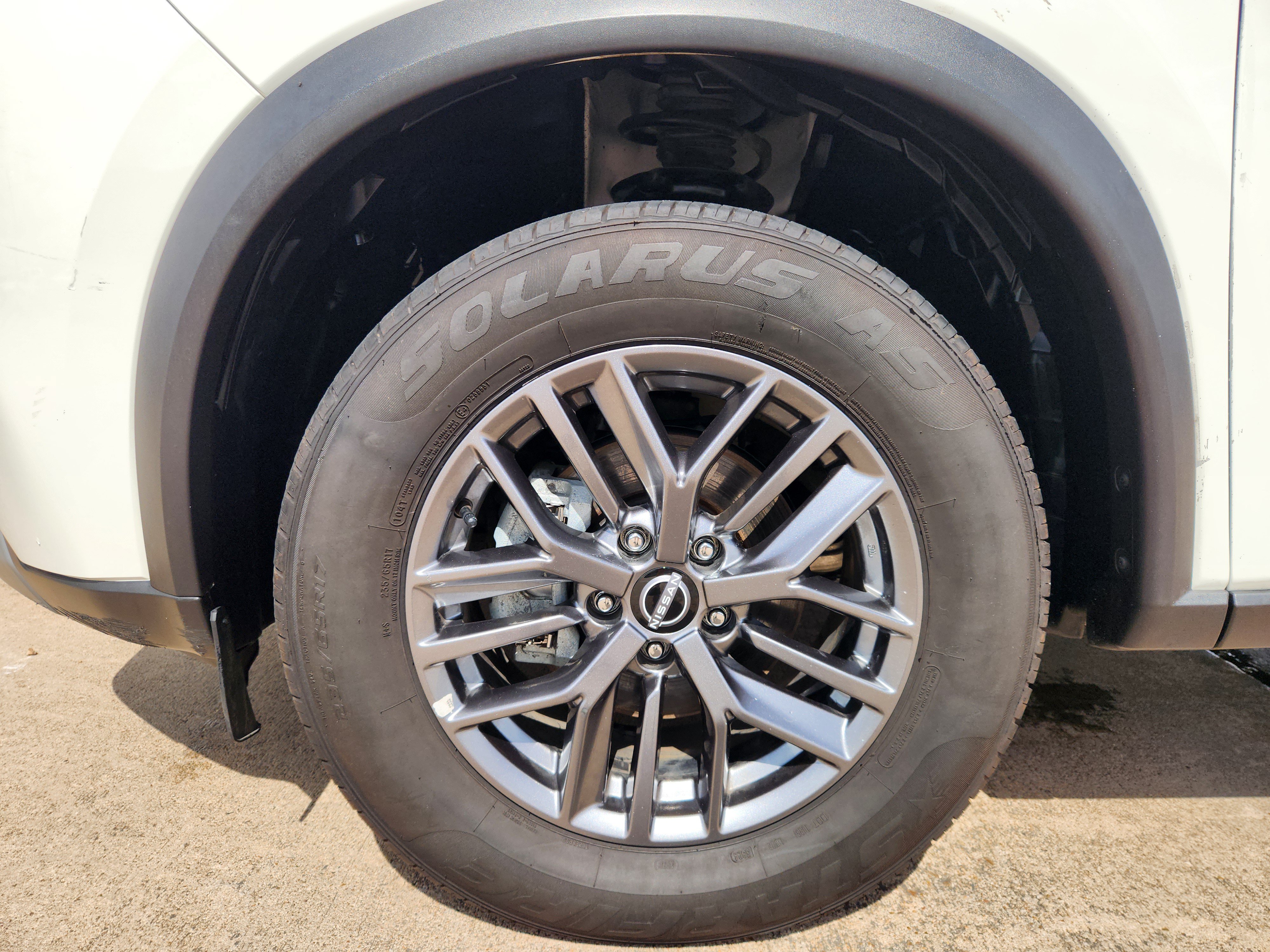 Used 2023 Nissan Rogue S AWD/4WD image 11
