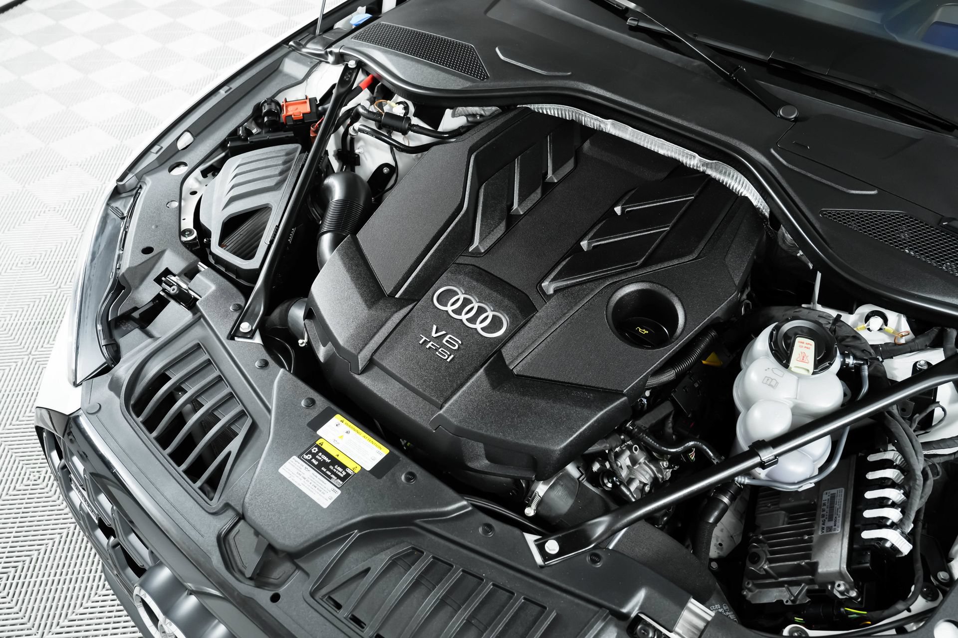 Used 2023 Audi A8 L 3.0T w/ Luxury Package AWD/4WD image 93