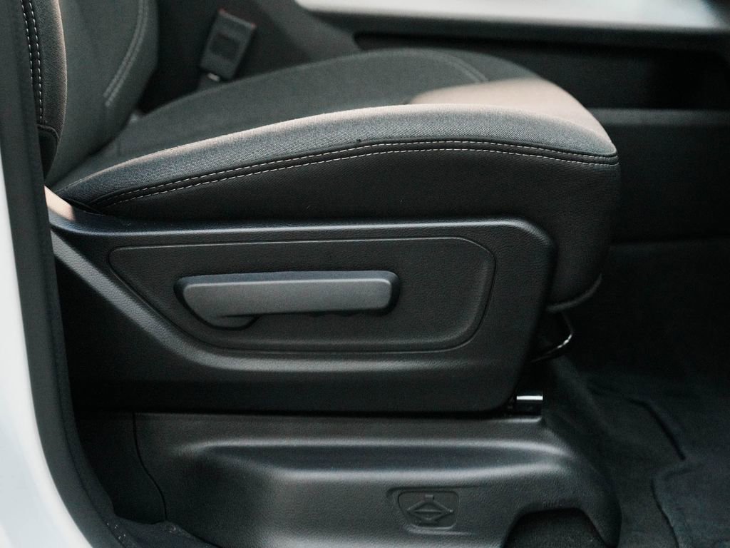 Used 2023 RAM 1500 Big Horn AWD/4WD image 40