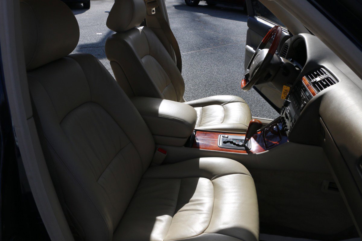 Used 1998 Lexus LS 400 image 24