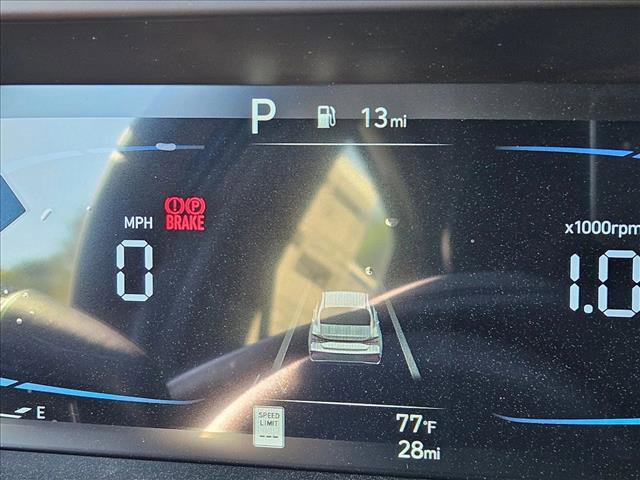 New 2025 Hyundai Elantra Sport image 11