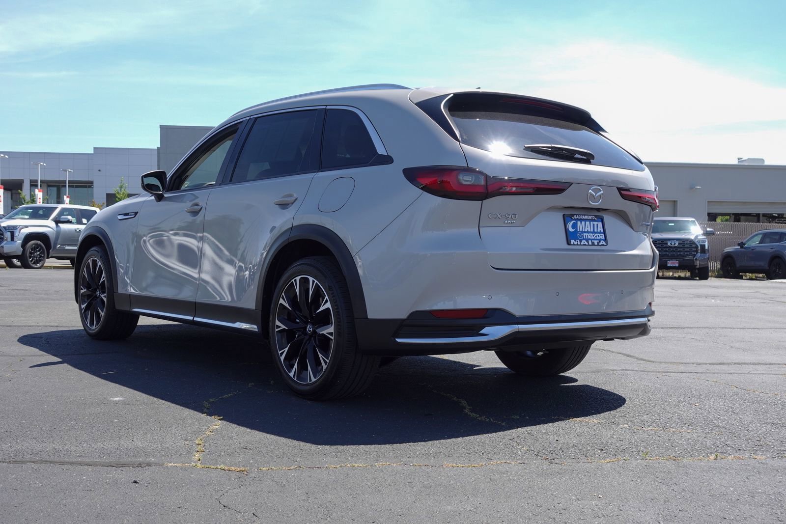 Certified 2024 MAZDA CX-90 Plug-In Hybrid w/ Premium Pkg AWD/4WD image 7