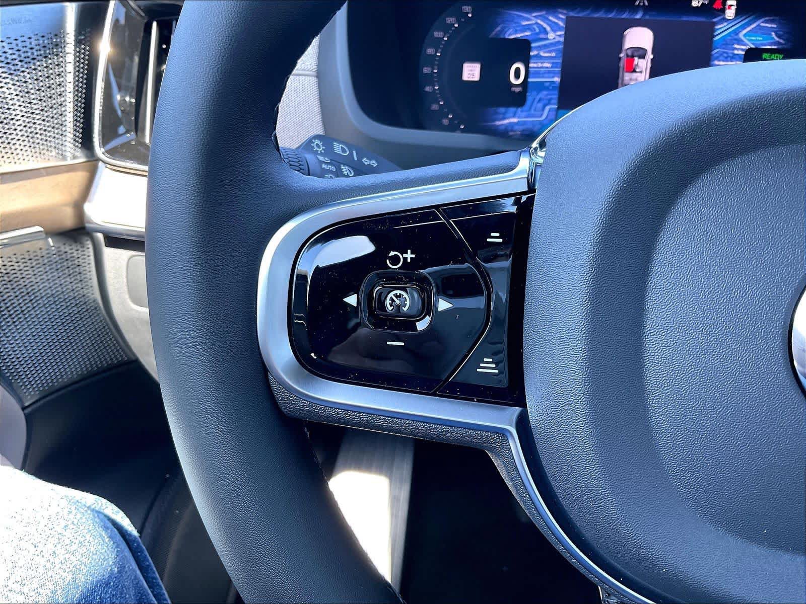 New 2027 Volvo XC90 T8 Ultra AWD/4WD image 17