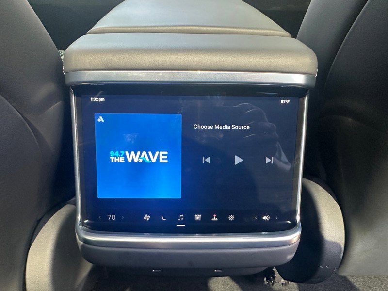 Used 2023 Tesla Model S image 34