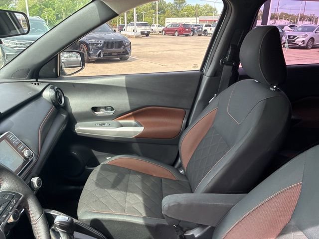 Used 2020 Nissan Kicks SR w/ Exterior Package FWD image 16