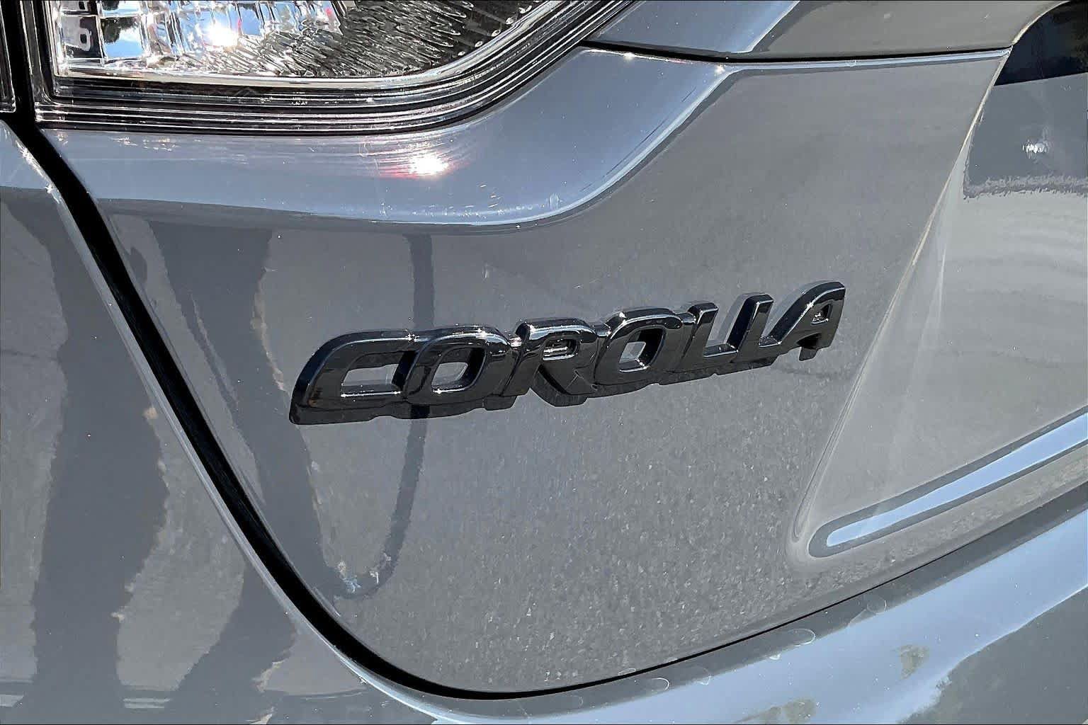 Used 2026 Toyota Corolla SE FWD image 30