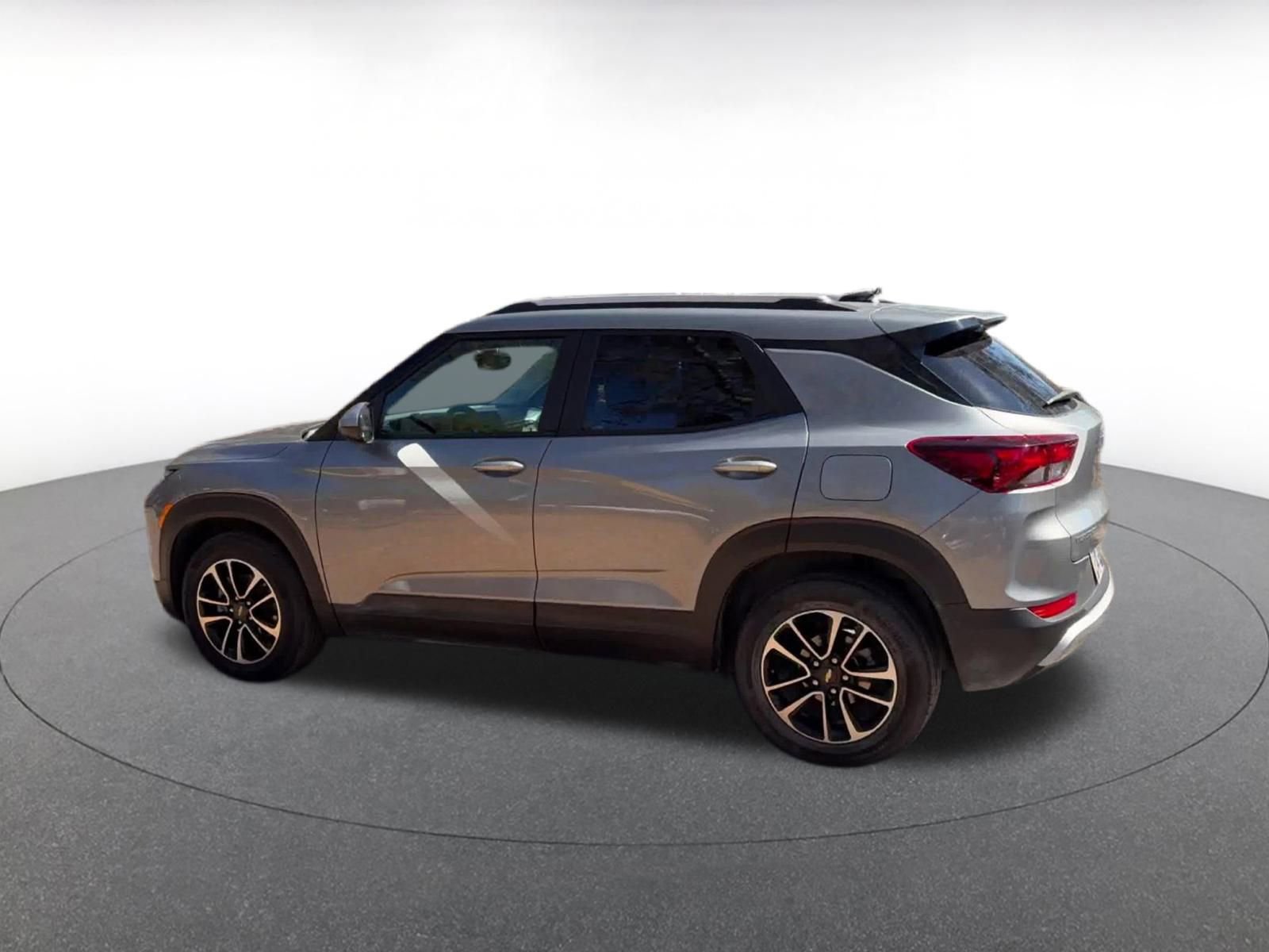 Used 2025 Chevrolet TrailBlazer LT image 10