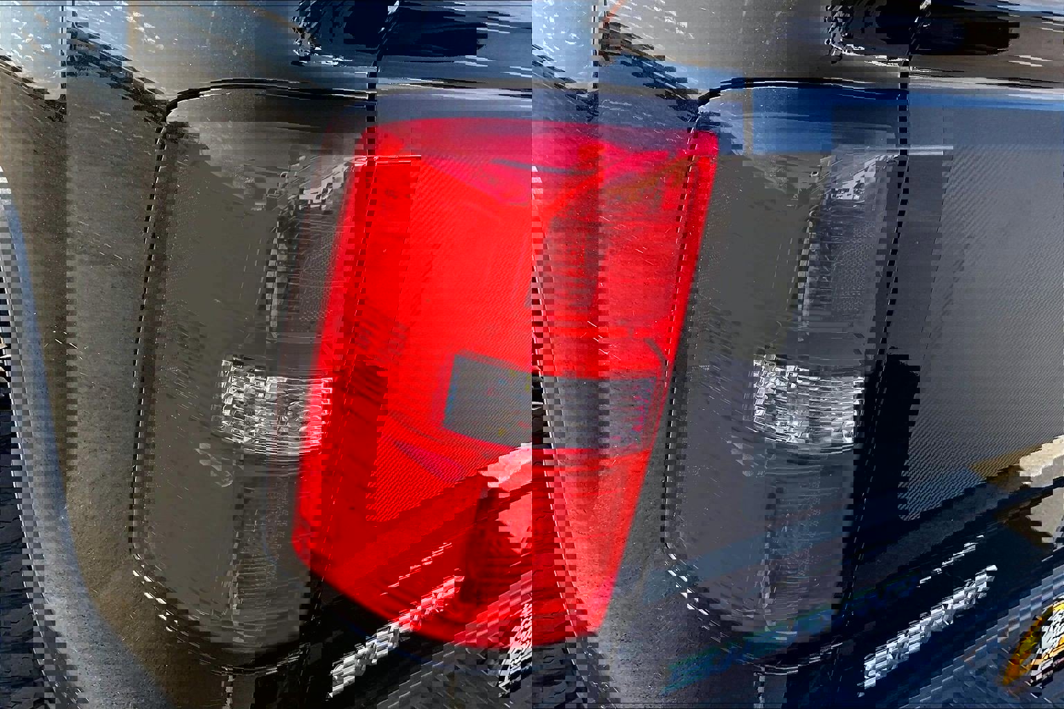 Used 2015 GMC Sierra 1500 SLE image 14