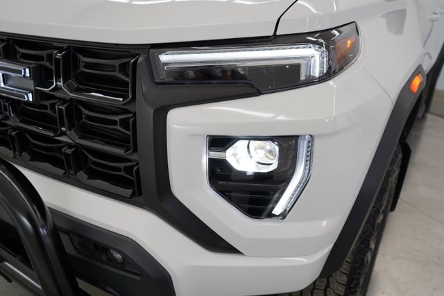 Used 2025 GMC Canyon Elevation w/ Convenience Package image 5