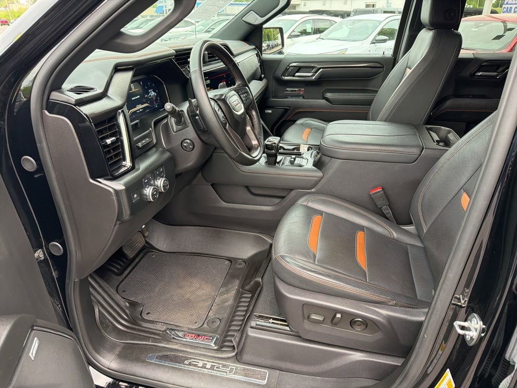 Used 2024 GMC Sierra 1500 AT4 w/ Technology Package image 16