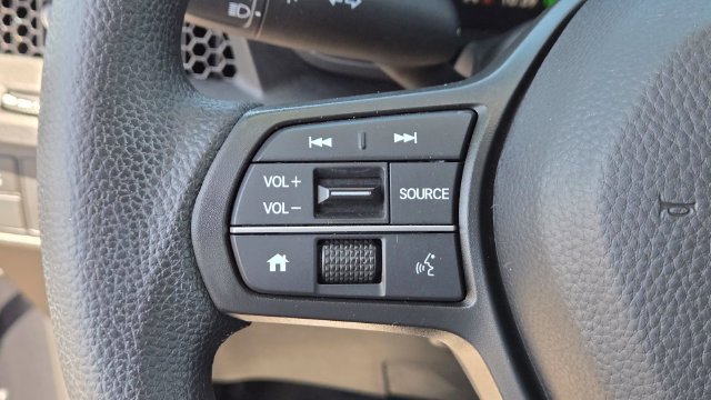Used 2025 Honda CR-V EX image 18
