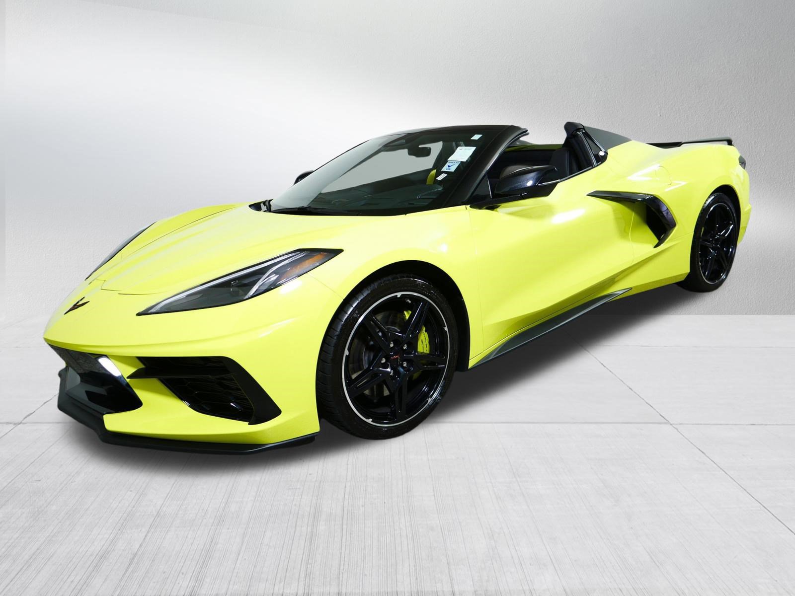 Used 2024 Chevrolet Corvette Stingray Preferred Conv w/ Z51 Performance Package RWD image 3