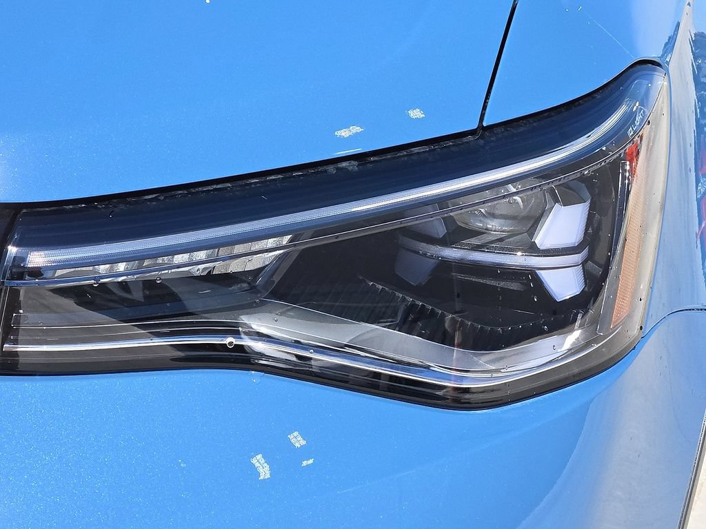 New 2026 Volkswagen Taos SE FWD image 7