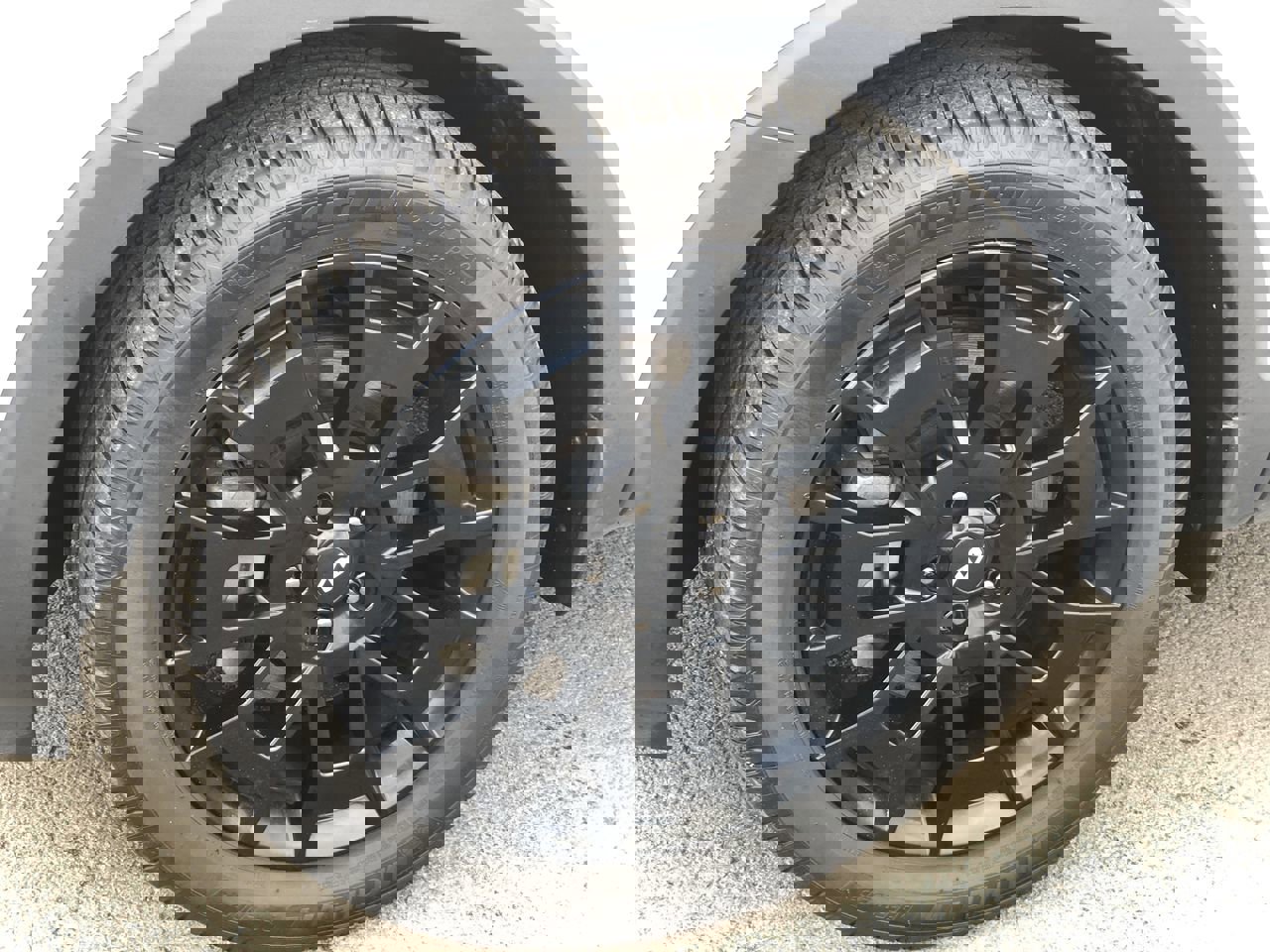 Used 2022 Kia Telluride SX w/ SX Prestige Package image 2