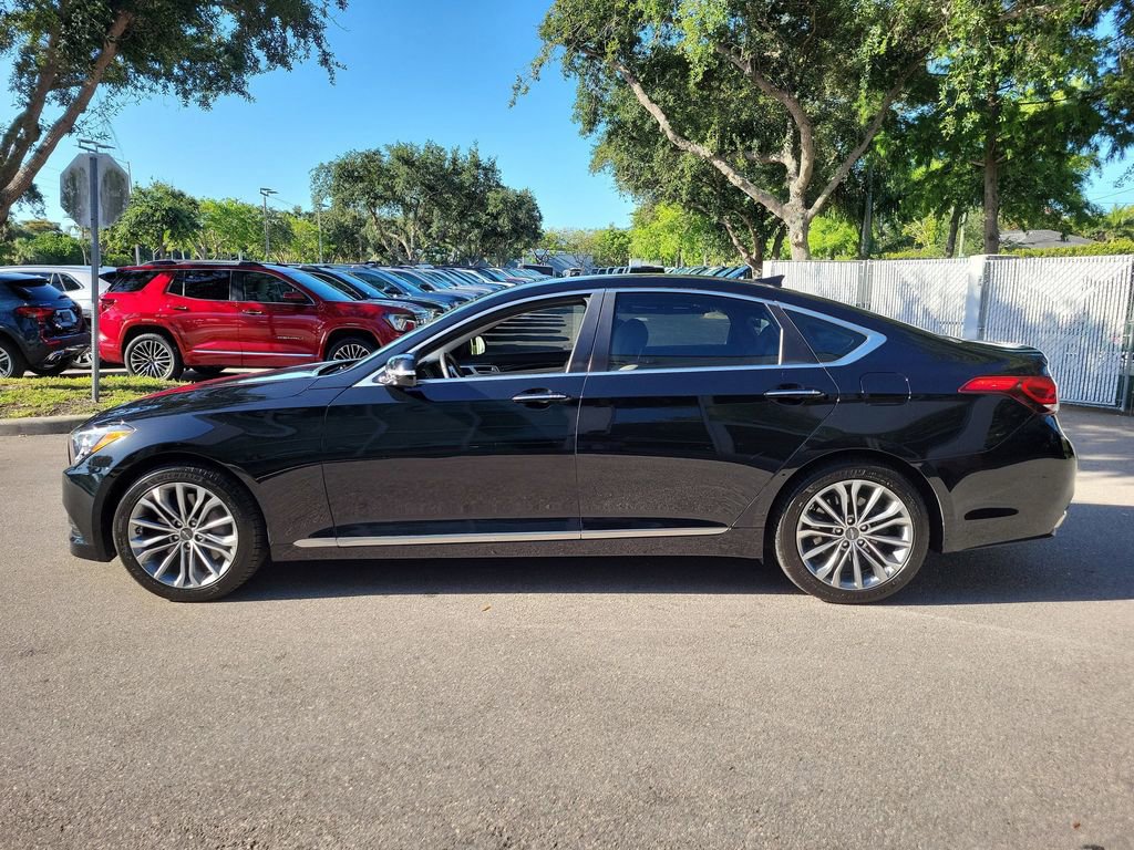 Used 2017 Genesis G80 3.8 RWD image 2