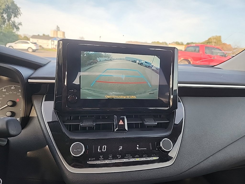 Used 2025 Toyota Corolla LE FWD image 14