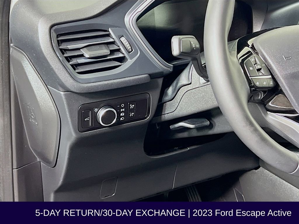 Used 2023 Ford Escape Active image 12