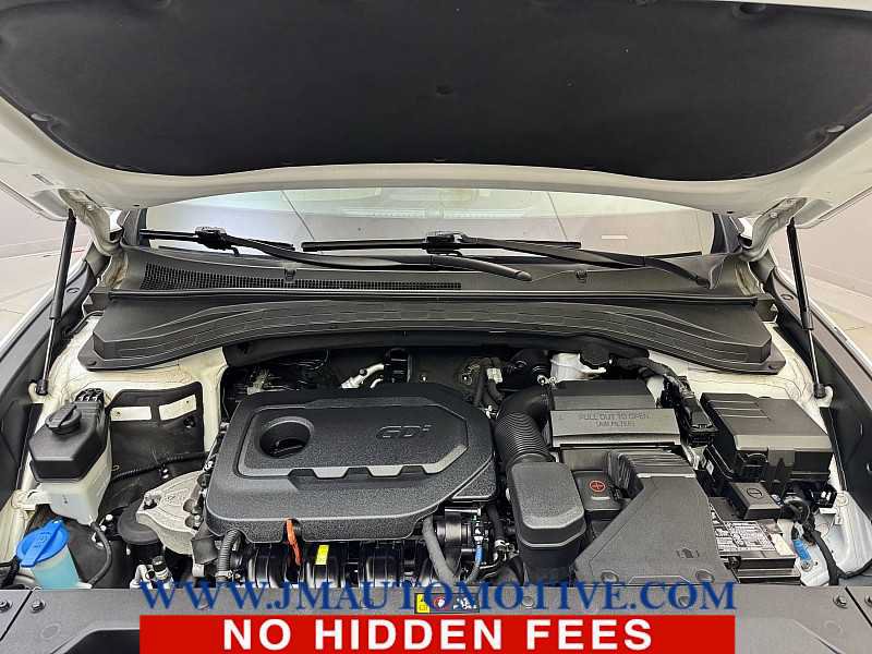 Used 2019 Hyundai Santa Fe SE AWD/4WD image 10