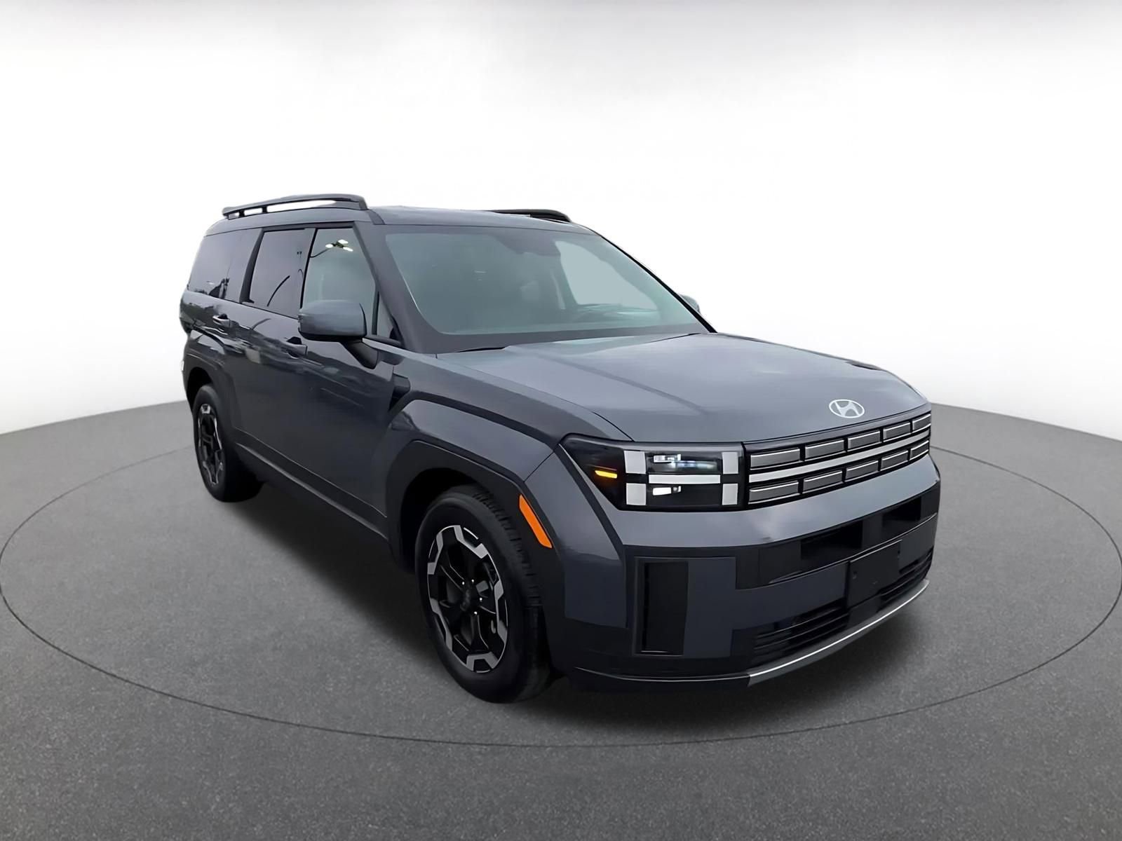 Used 2025 Hyundai Santa Fe SEL image 3