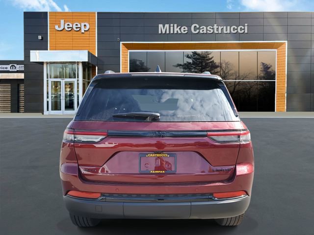 New 2025 Jeep Grand Cherokee Limited w/ Black Appearance Package image 4