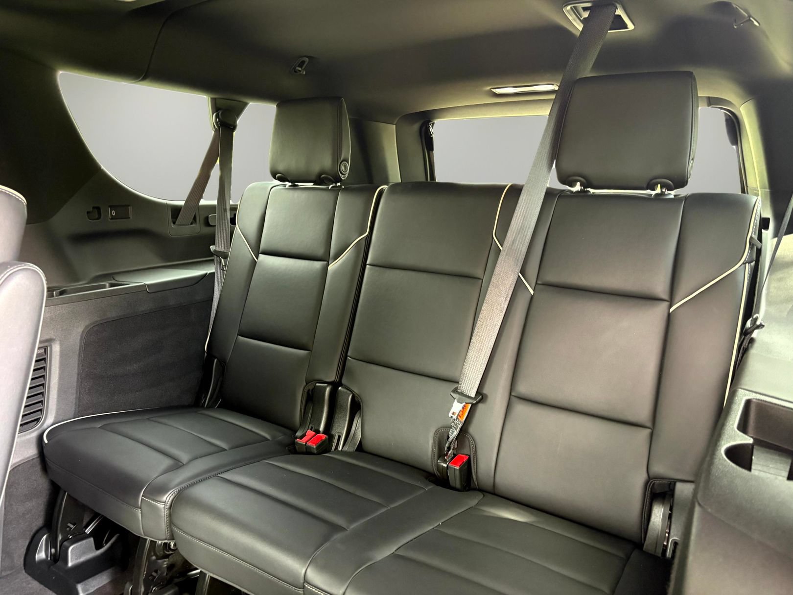 Certified 2023 Cadillac Escalade ESV Premium Luxury AWD/4WD image 15