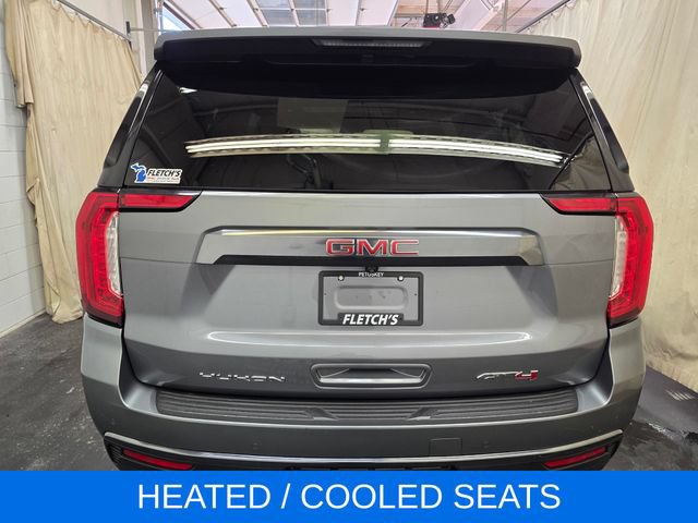 Used 2022 GMC Yukon XL AT4 w/ Technology Package AWD/4WD image 8