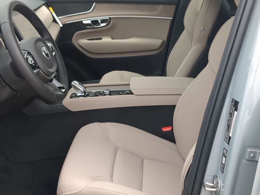 New 2026 Volvo XC90 B6 Plus w/ Protection Package AWD/4WD image 15