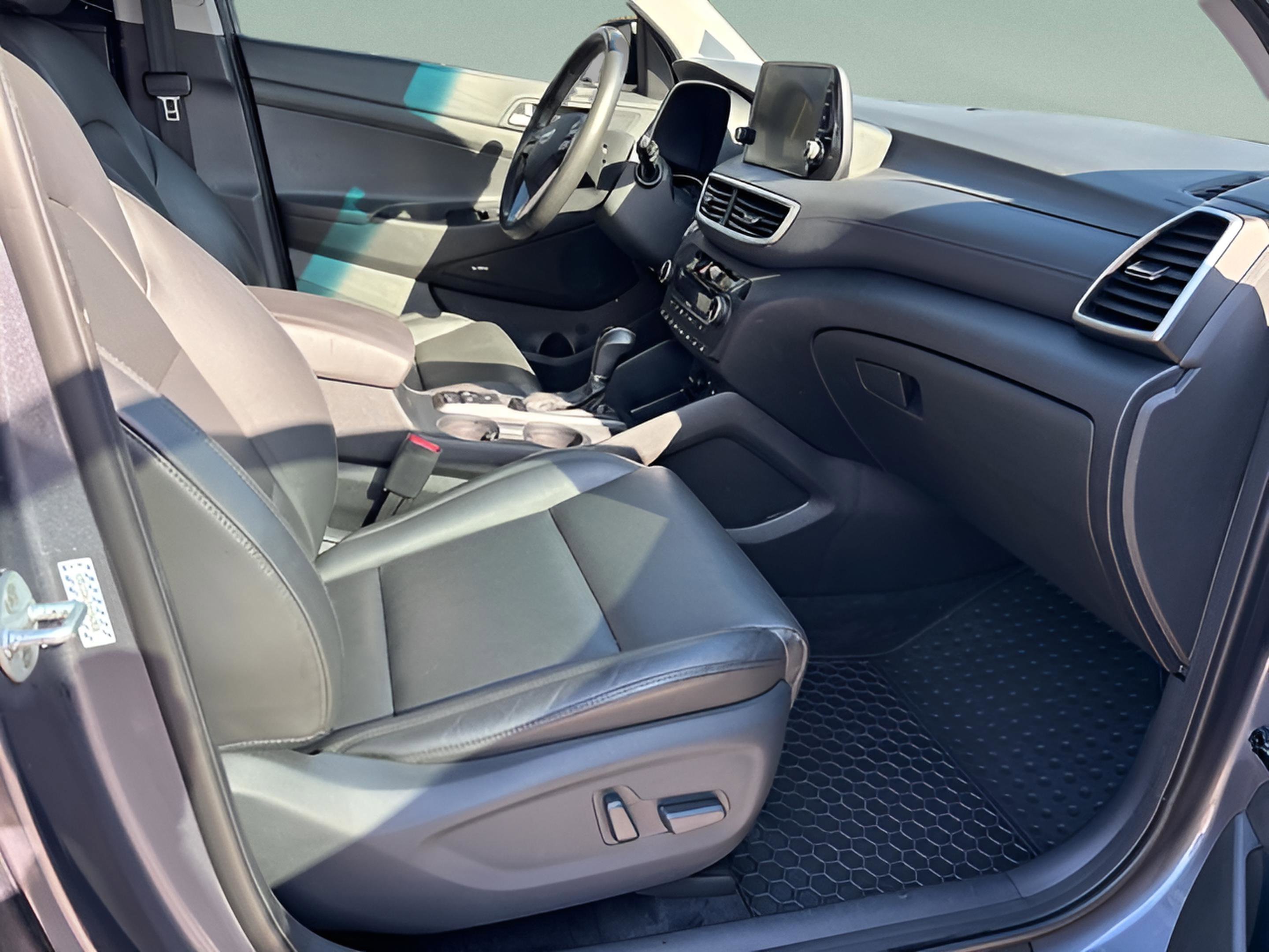 Used 2021 Hyundai Tucson Ultimate w/ Cargo Package image 15