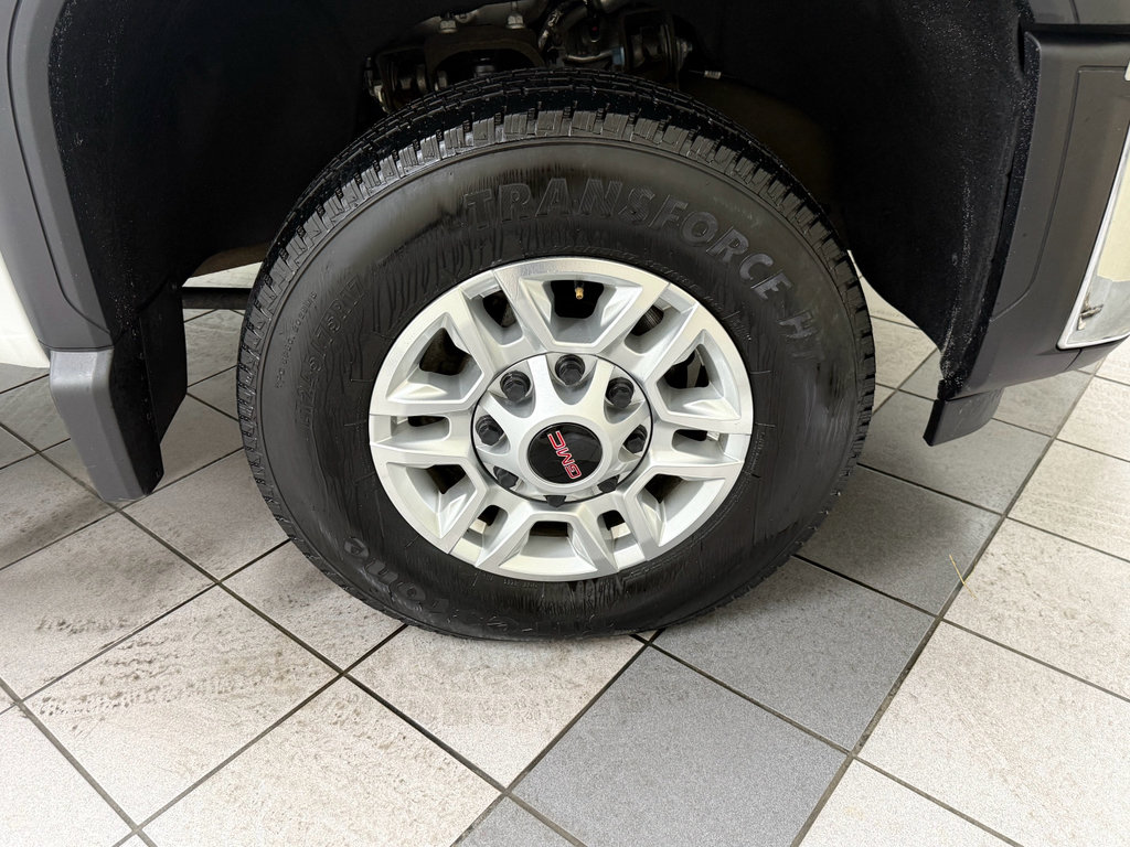 Certified 2024 GMC Sierra 2500 SLE w/ SLE Convenience Package AWD/4WD image 17