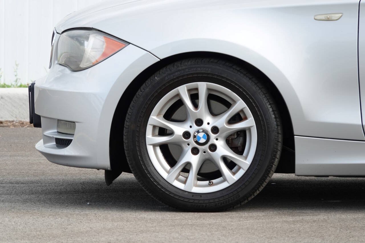 Used 2009 BMW 128i Convertible RWD image 11